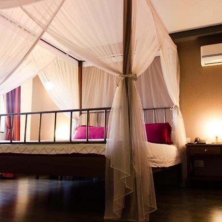 Hotel Bougainviller Kampala Zewnętrze zdjęcie