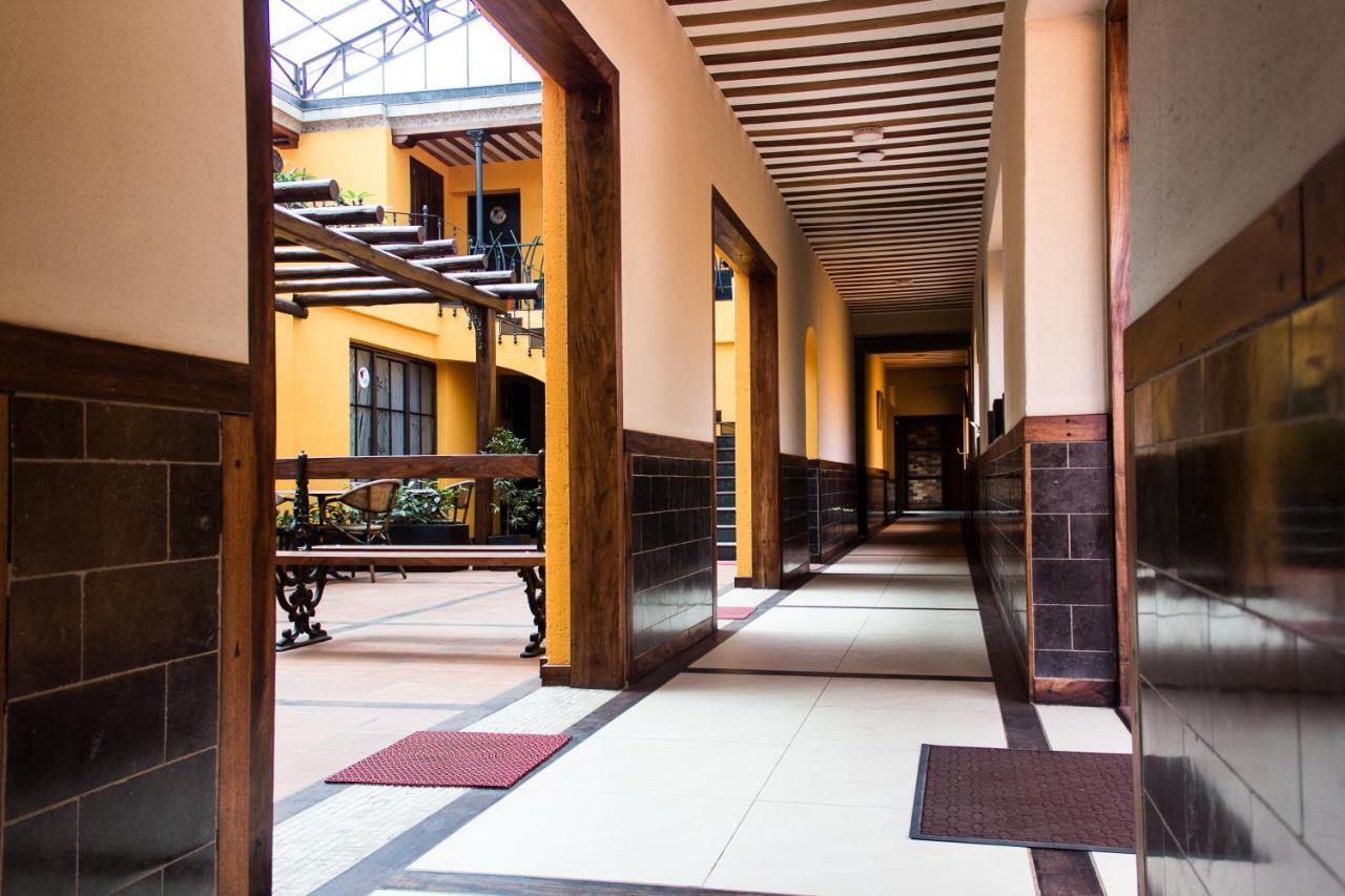 Hotel Bougainviller Kampala Zewnętrze zdjęcie
