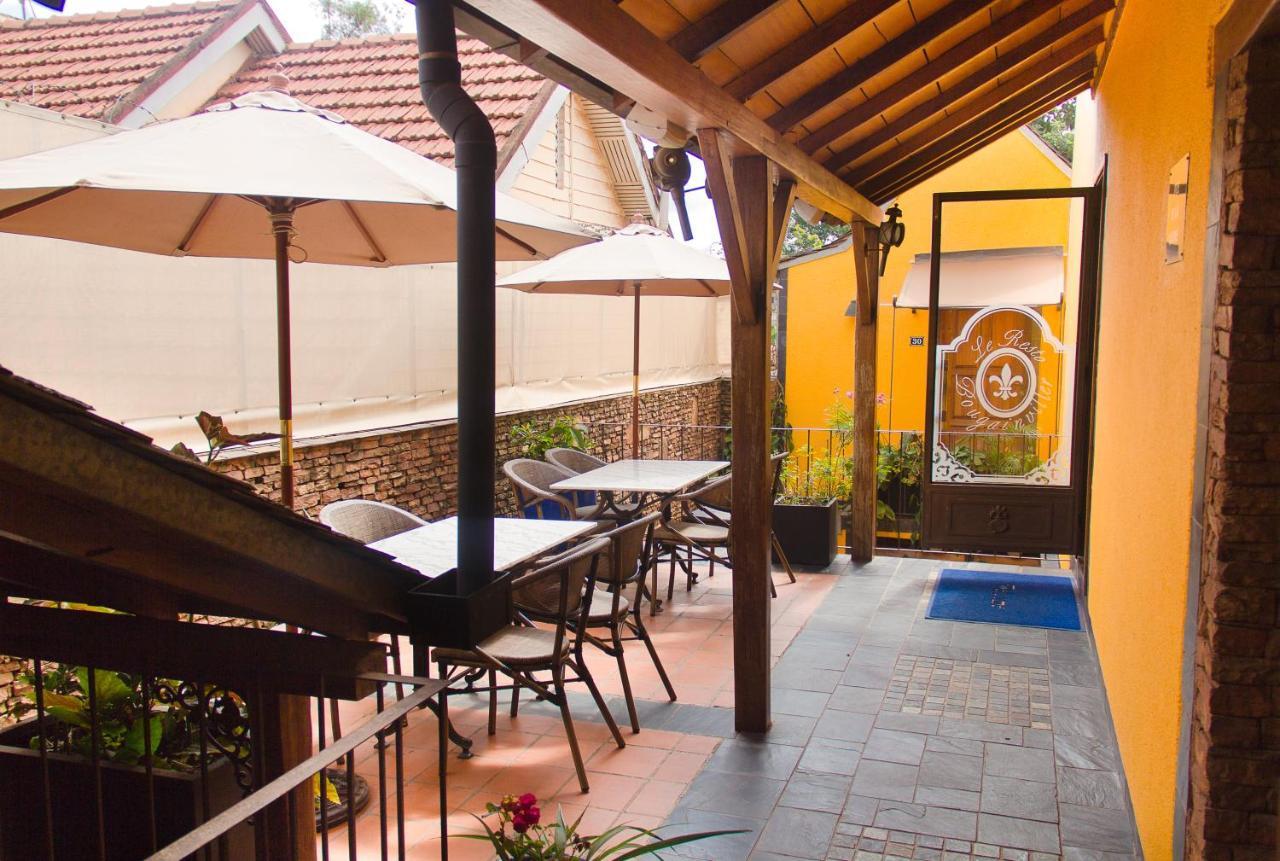 Hotel Bougainviller Kampala Zewnętrze zdjęcie