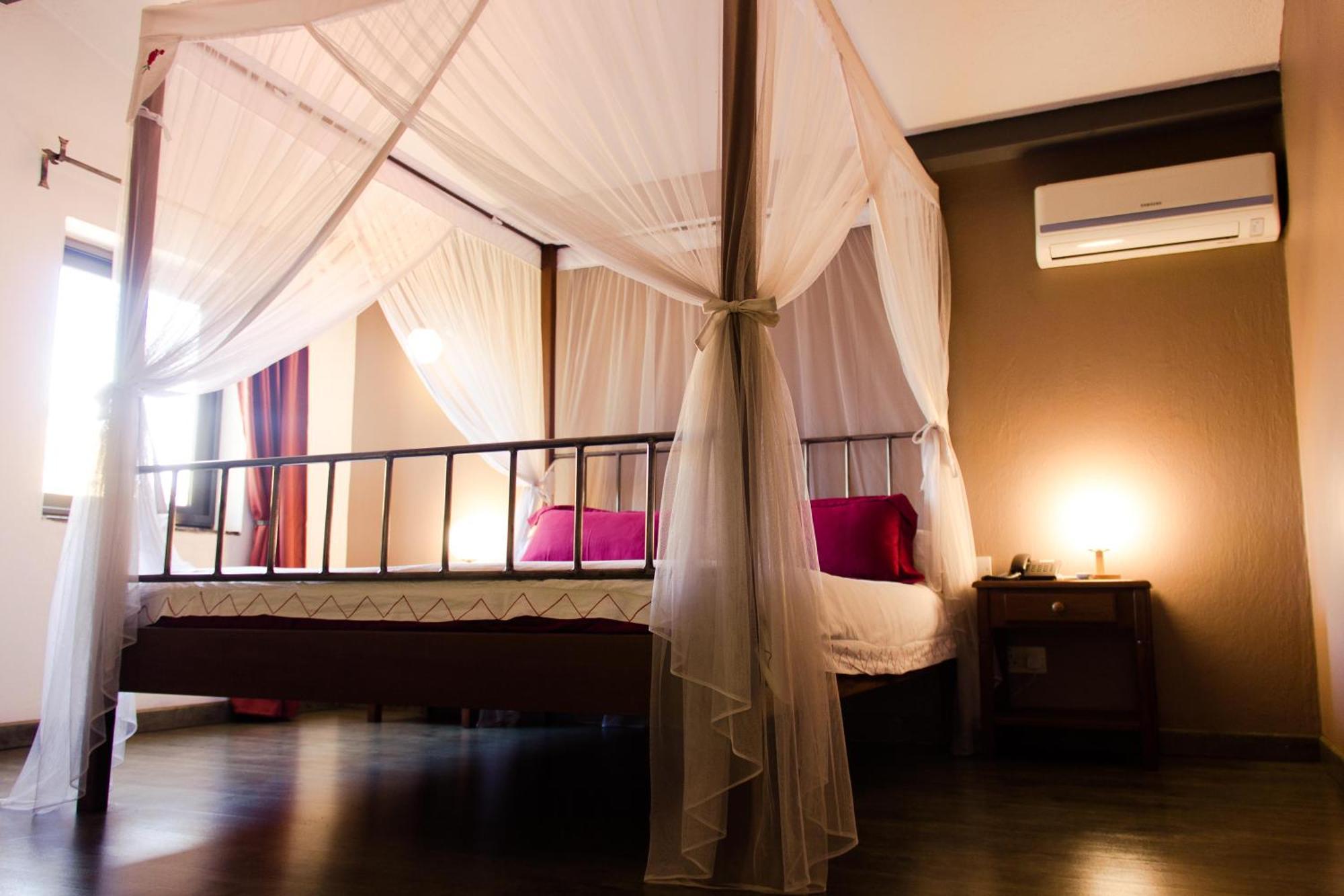 Hotel Bougainviller Kampala Zewnętrze zdjęcie